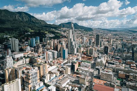  Re-Imagining Bogotá: A Portrait of Urban Transformation!